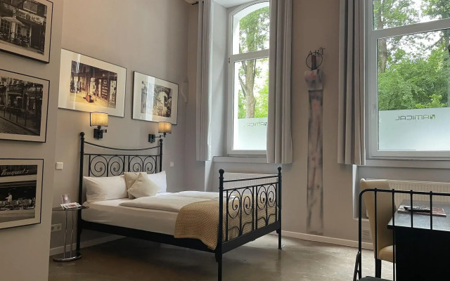 Hotel Amical
