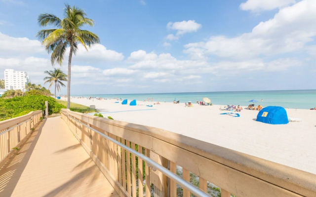 519 City View Hollywood Beach