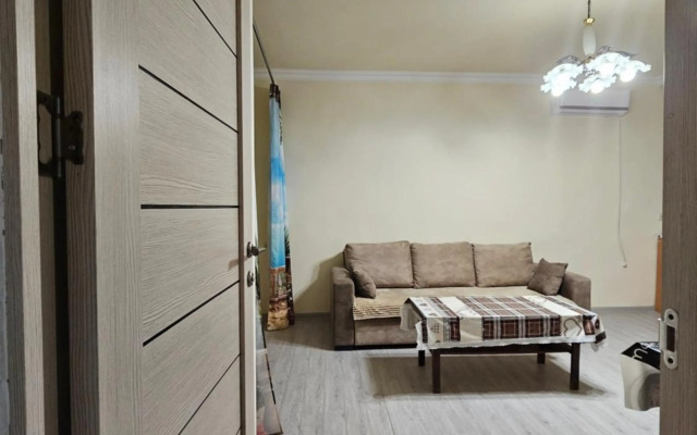 Sunny Apartment close to Erebuni mall