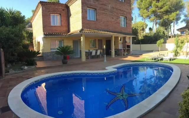 CALIFORNIA HOUSE IN CANYELLES by hlclub HUTB-15940