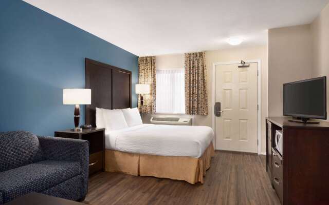 Days Inn by Wyndham Kelowna