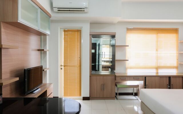 Simply Furnished Studio Apartment at Scientia Residence