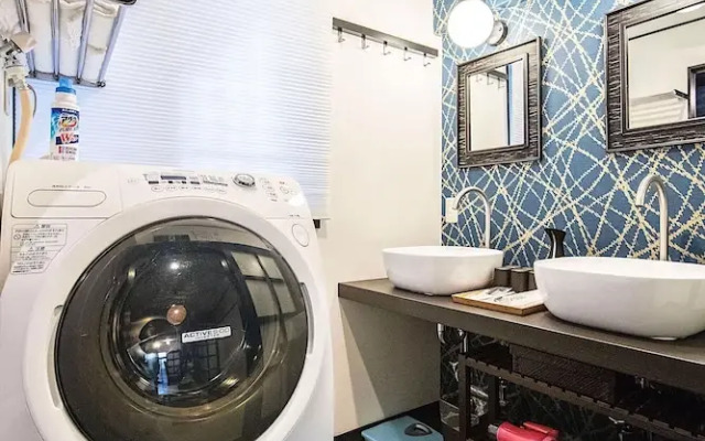 Zebrahouse Morinomiya