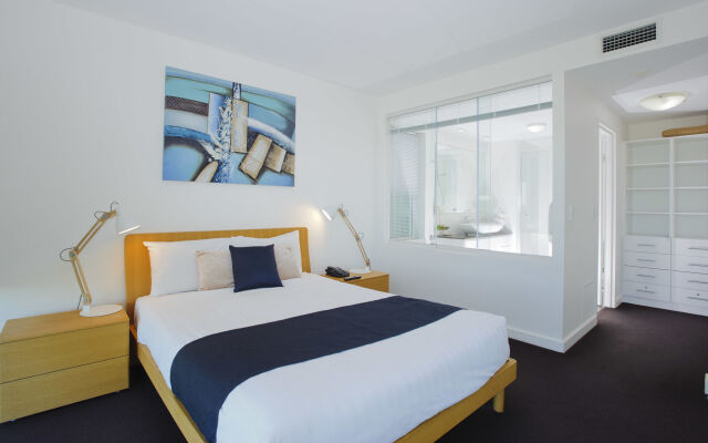 Kirra Surf Apartments