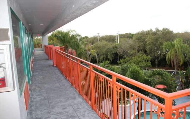 Boca Suites Deerfield Beach, SureStay Collection by BW