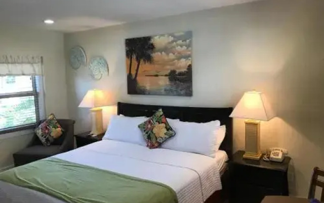 Harborside Motel & Marina