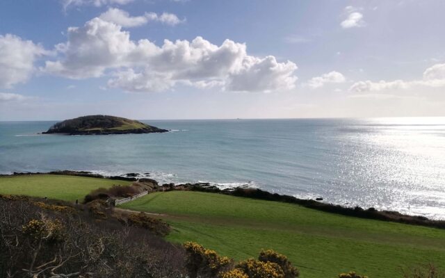 Looe Yurts