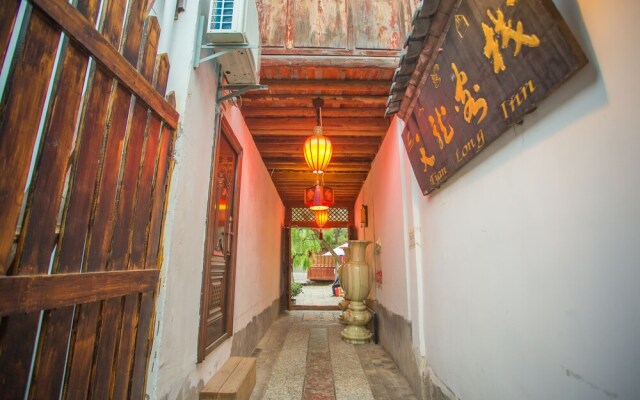 Lijiang Tianlong Inn