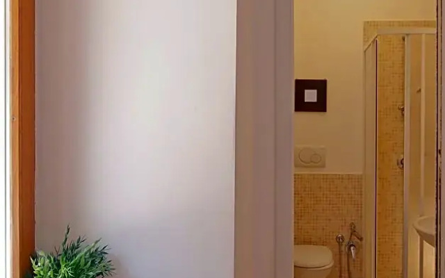 Opera Inn Suites B&B and Apartments