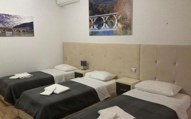 Hotel Aulona Fier