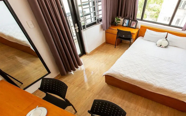 Donald Service Apartment