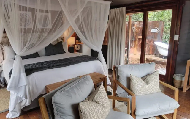 Barefoot Addo Elephant Lodge