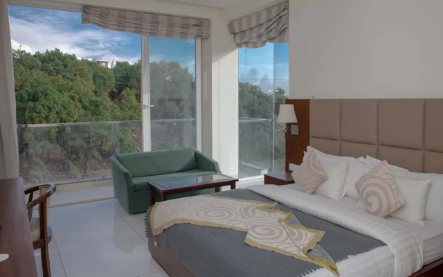 Manuni Inn - Riverside Hotel