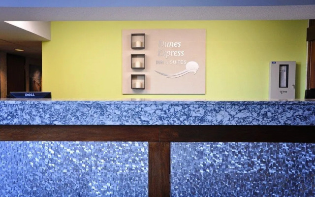 Dunes Express Inn & Suites