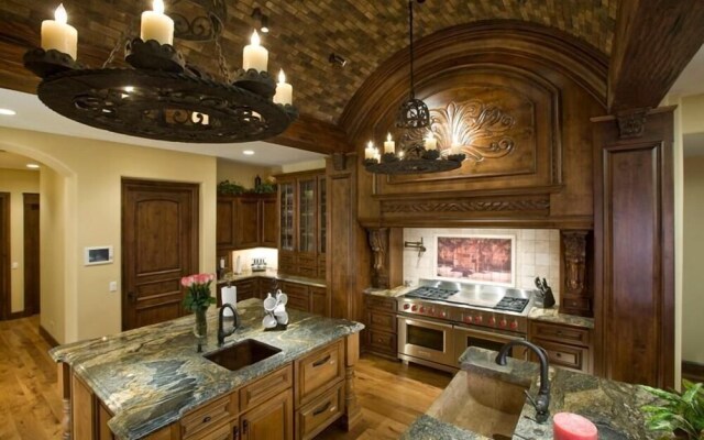 Bella Estate By Signature Vacation Rentals