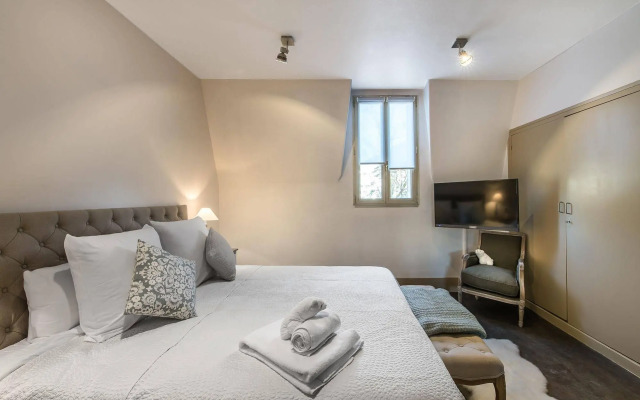 Vallat Lodges Annecy Lake & James Suite