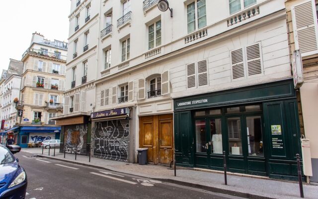 Luxury Home In The Center Of Paris