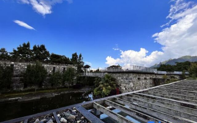 Yuanyang  Nuoma Amei Tea  Manor