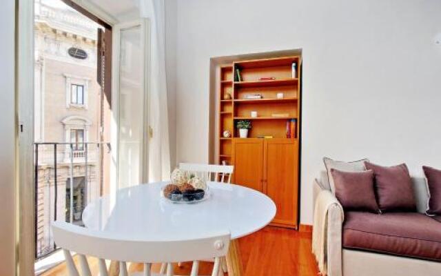 Rent in Rome Trevi Fountain Suite