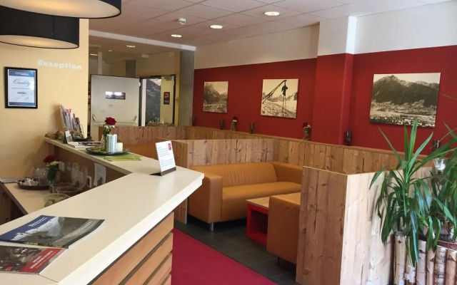 AlpenParks Apartment Montana Matrei