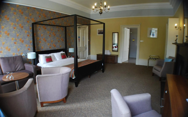 The Salisbury Hotel