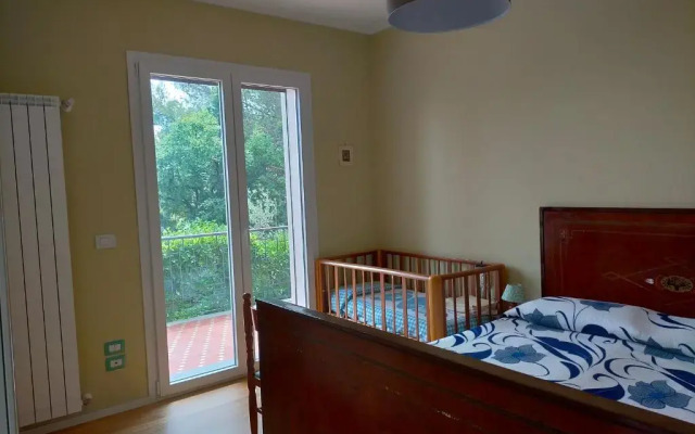 Villa sull'Etna immersa nel bosco