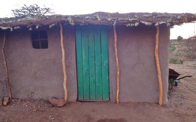 Olonyori Maasai House