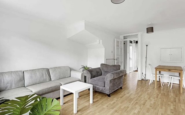 Beautiful Three-bedroom House in Richmond