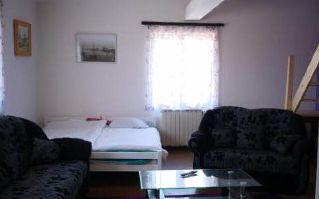 Motel Tomic