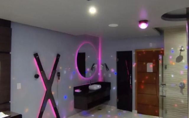 Motel Zurich (Adult Only)