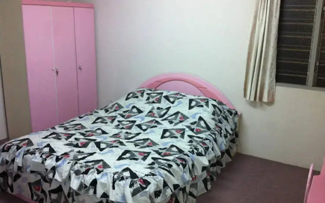 Tringkap Apartment