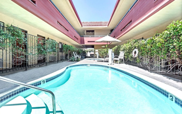 Vantage Point Inn Woodland Hills