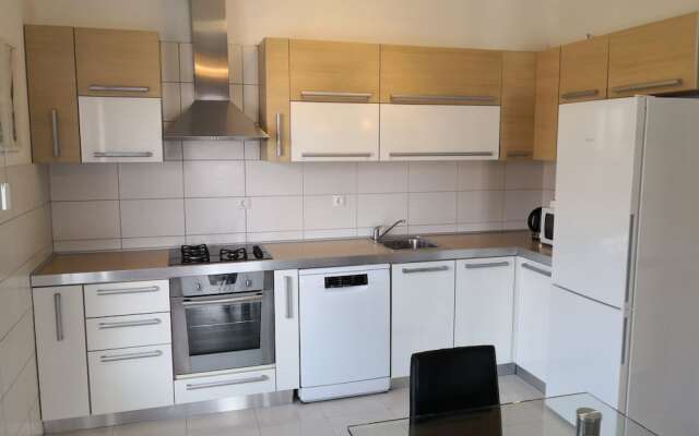 King Apartment4 Star Accommodation for the Price of 3