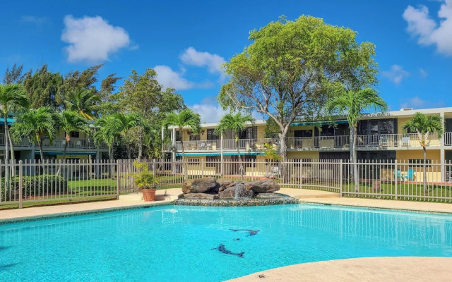 Coastal Puerto Rican Apartment - Walk to Beach!