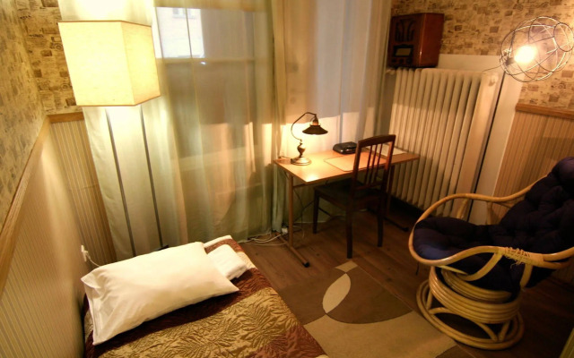 OldHouse Hostel