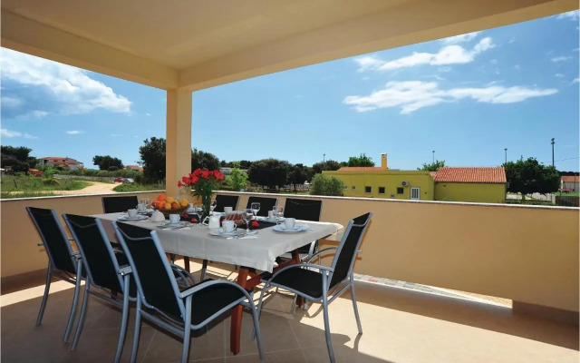 Holiday home Pakostane 25