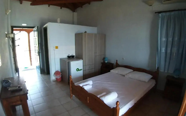 Stoupa Properties Rooms