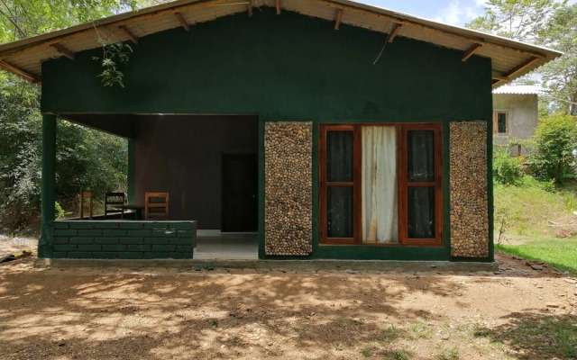 Silent Bungalow River Side
