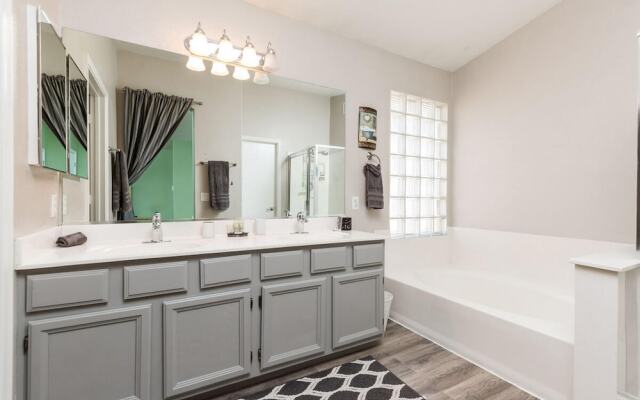 Chandler Oasis - 4 Bedroom by Casago
