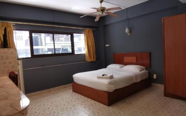 Jellyfish Hostel