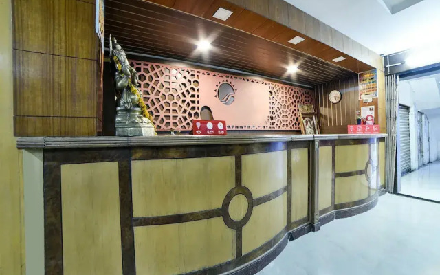 OYO 16533 Hotel Sudarshan