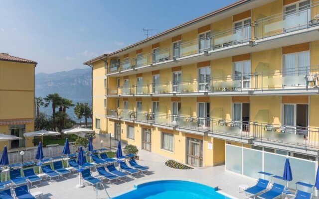 Hotel Drago - Garda Lake Collection