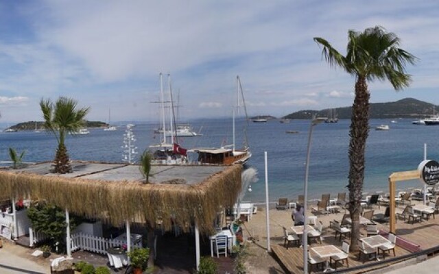 Melisko Beach Hotel