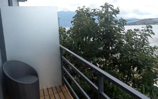 Dali Shuanglang Yinyu Jinxiangyuan Erhai Seaview Hotel