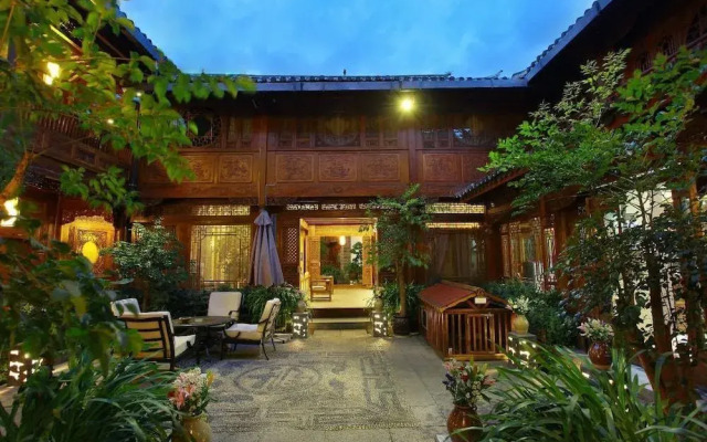 Floral Hotel Lijiang Yishe