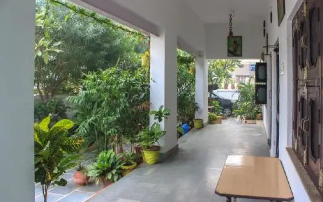 Iora Guest House