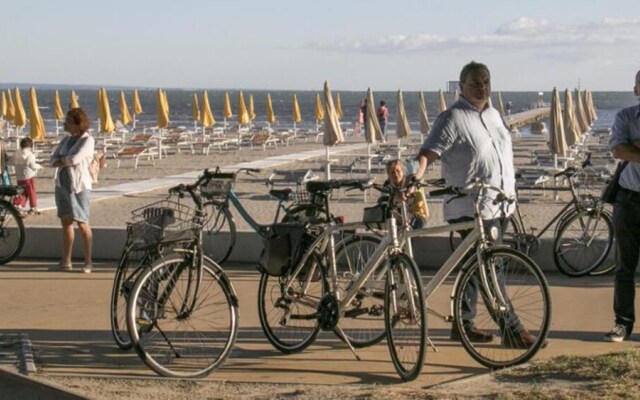 Grado Pineta Lovable Seaview Apartment - Beahost