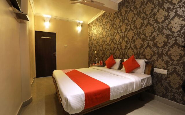 OYO 11967 Hotel Clarissa