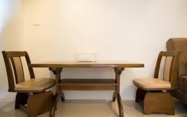 Mosaic Condominium B25M by Malai