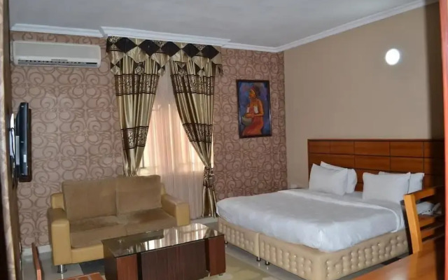 Gracious Hotel